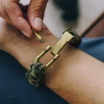 Bracelet utilitaire en paracorde pour les activités de plein air