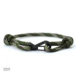 Bracelet en paracorde, conçu pour l'aventure
