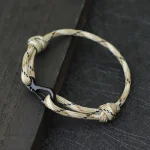 Bracelet de survie en paracorde, design pratique