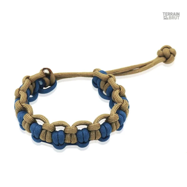 Bracelet résistant adapté aux situations de survie en extérieur