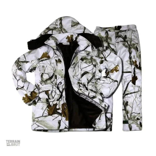 Tenue camouflage pour la chasse par temps froid