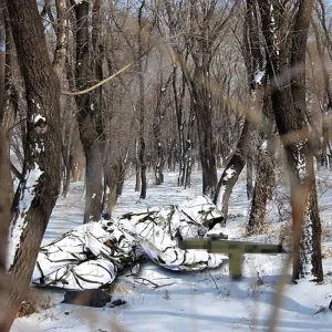 Tenue d'hiver camouflage robuste, idéale pour l'extérieur