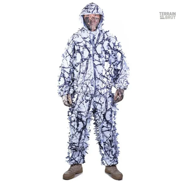 Costume d'hiver camouflage pour la chasse