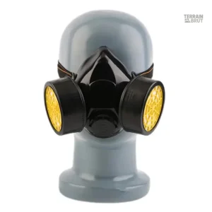 Équipement de sécurité : demi masque à gaz