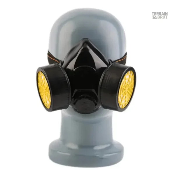 Équipement de sécurité : demi masque à gaz