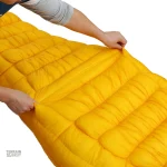 Duvet isolant pour nuits en montagne