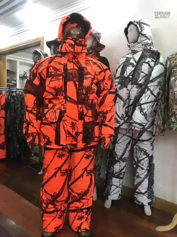 Ensemble de vêtements de chasse camouflage pratique