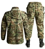 Tenue de travail camouflée, idéale pour la nature