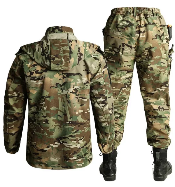 Tenue de travail camouflée, idéale pour la nature