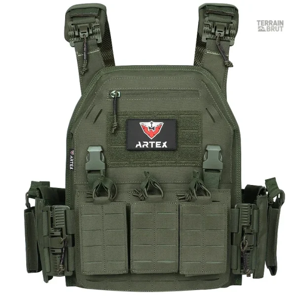 Équipement noir tactique conçu pour la performance en airsoft