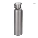 Gourde de survie en titane pour les aventuriers