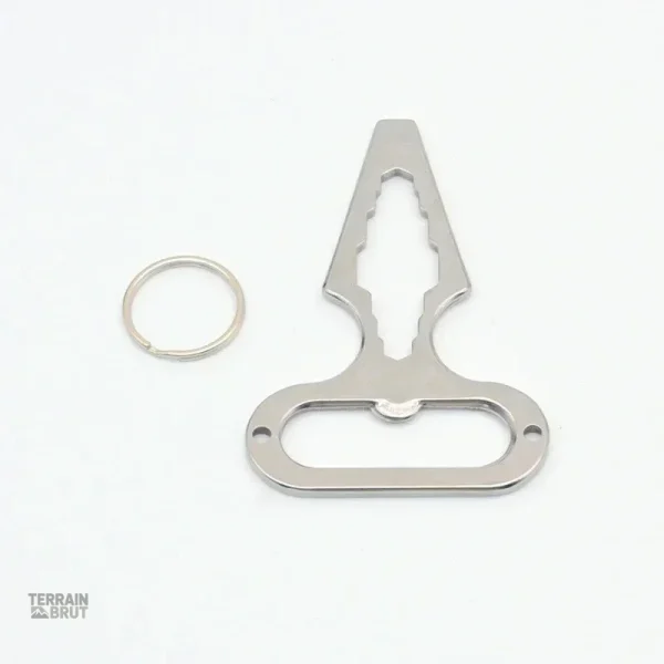 Clé multifonction compacte pour les aventuriers et bricoleurs