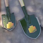 Pelle de survie pour activités de plein air