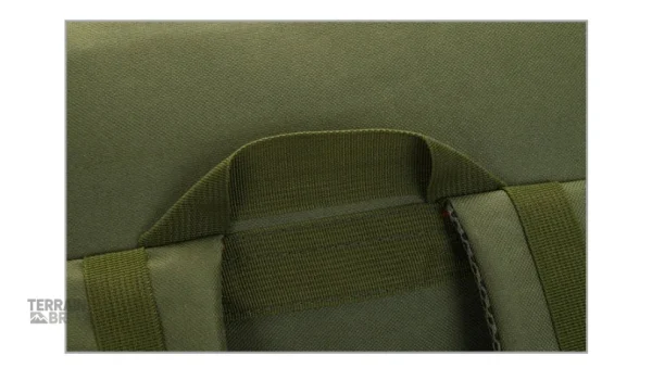 Sac léger en vert, parfait pour les longues marches