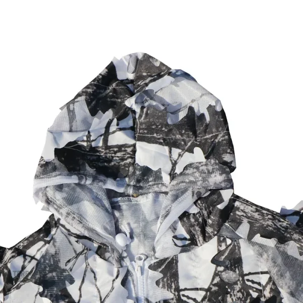 Vêtements de camouflage adaptés à la chasse en hiver