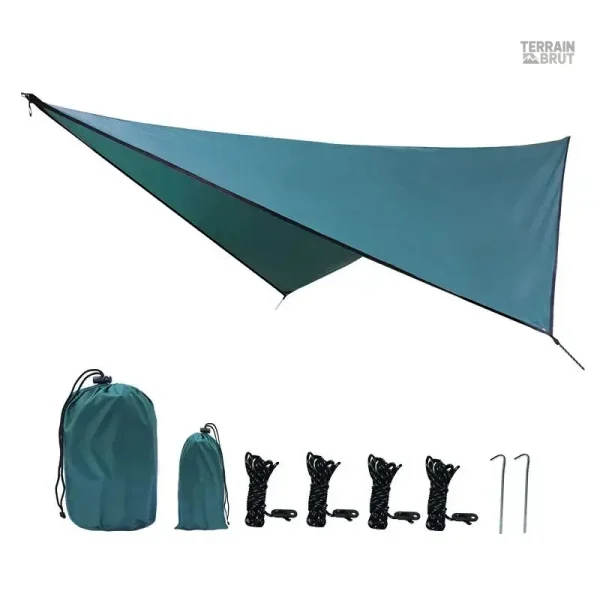 Tarp anti pluie, un incontournable pour les aventuriers