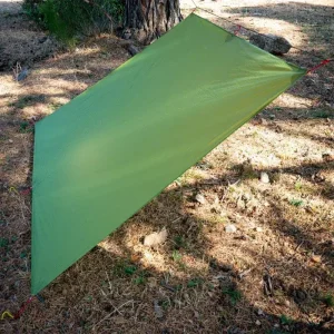 Tarp compact et léger pour les aventures en nature