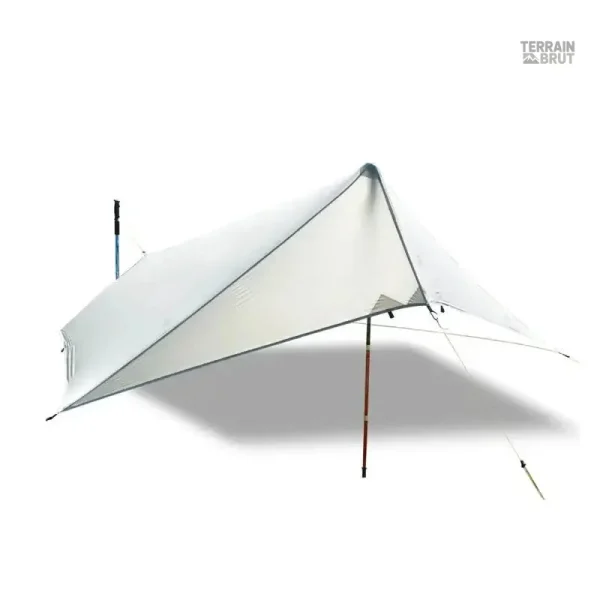 Tarp de survie légère blanche, essentiel pour les aventures en plein air