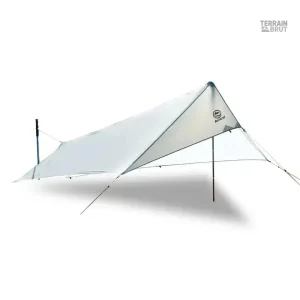 Tarp de survie compact, idéal pour les situations d'urgence