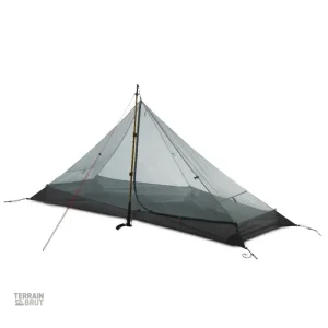 Abri de survie idéal pour randonneurs solitaires