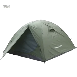 Abri de survie pour trois personnes en extérieur