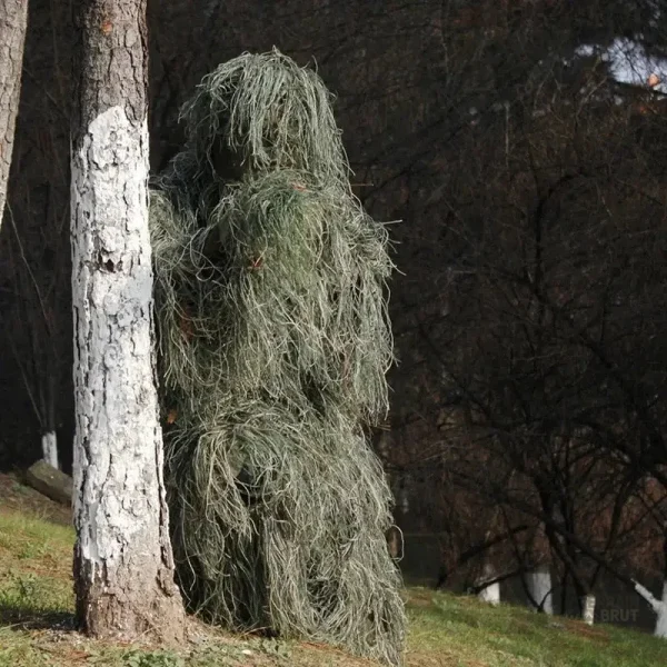 Ghillie suit pour une expérience immersive lors d'activités extérieures