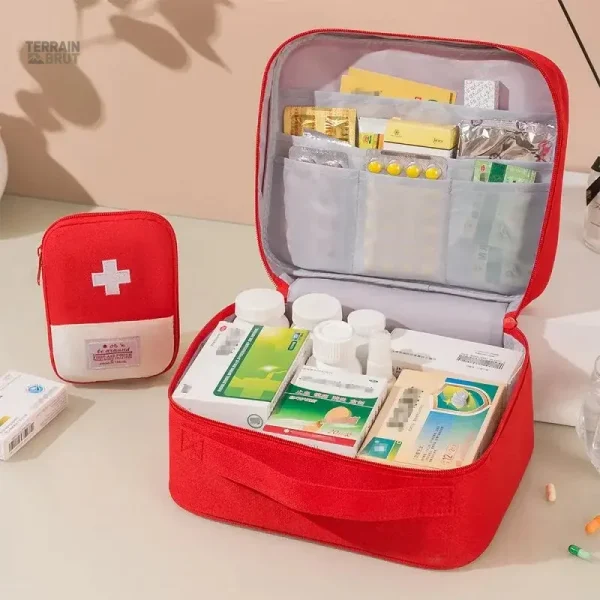 Trousse de premiers secours spécialement conçue pour les voyages