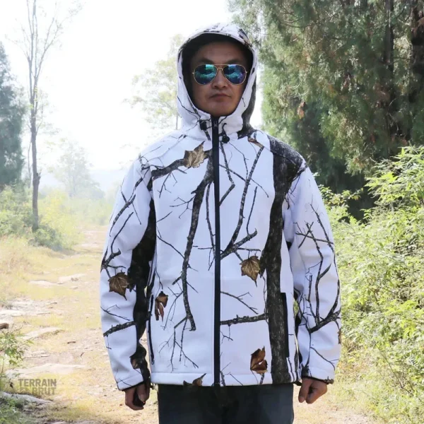 Veste camouflage neige imperméable et chaude