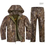Tenue polaire de chasse en motif camouflage pour l'hiver