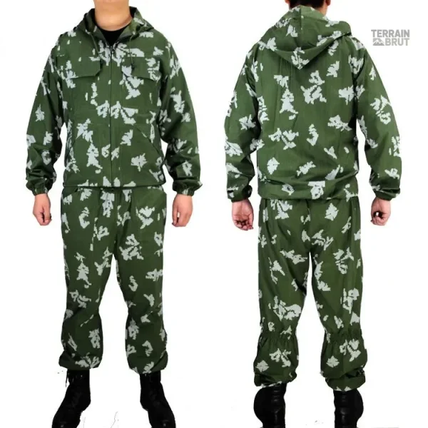 Tenue de camouflage fonctionnelle avec capuche