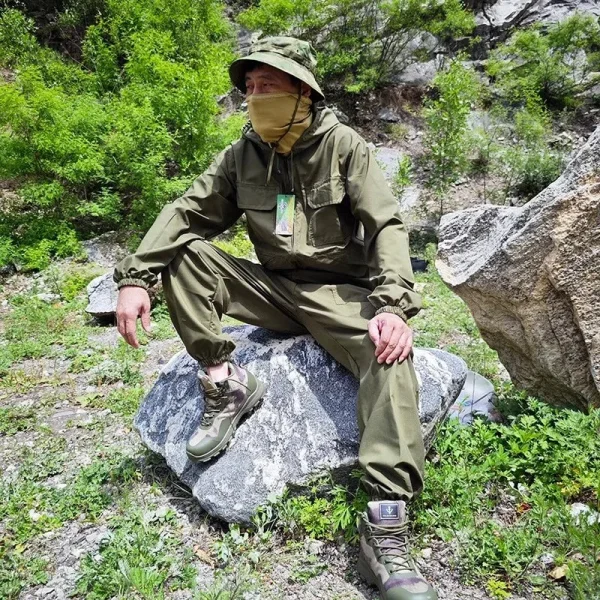 Pull de combat camouflage adapté aux jeux d'airsoft