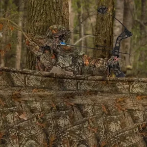 Vêtements de chasse avec capuche et motif camouflage